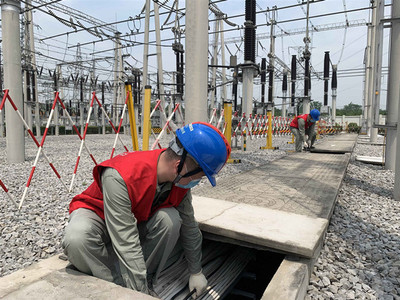 220千伏枝江變電站直流系統(tǒng)改造工程圓滿完成，為電網(wǎng)安全穩(wěn)定運(yùn)行注入新動(dòng)力